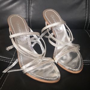 Price Drop! BCBG silvery leather heeled strappy sandals